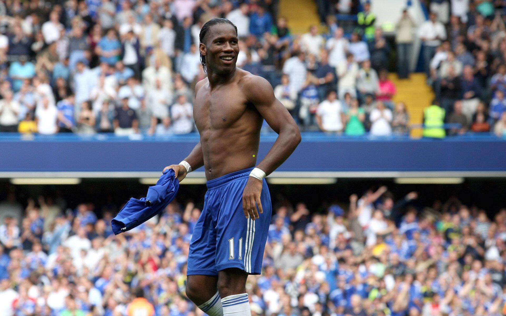 风雪交织的世界杯抽签夜，记者场外直面雪花飘飘北风萧萧