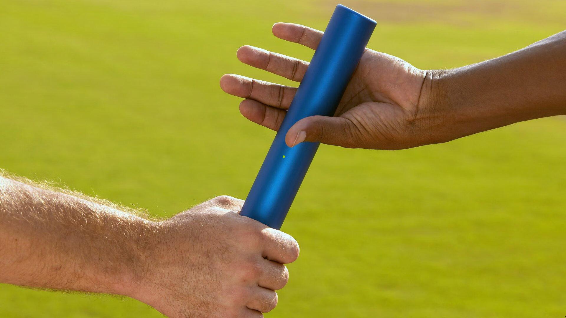 2分钟梅开二度!16岁中国足球王牌闪耀赛场,4场轰5球6助致敬C罗