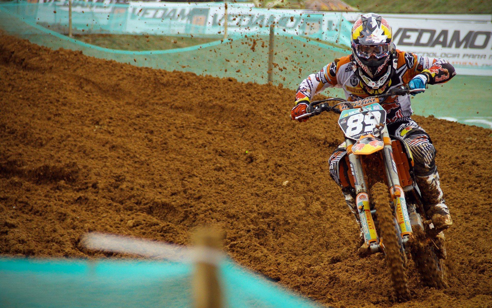 基米希国家队生涯达104场里程碑 追平历史纪录跃居德国队史出场榜第十一位