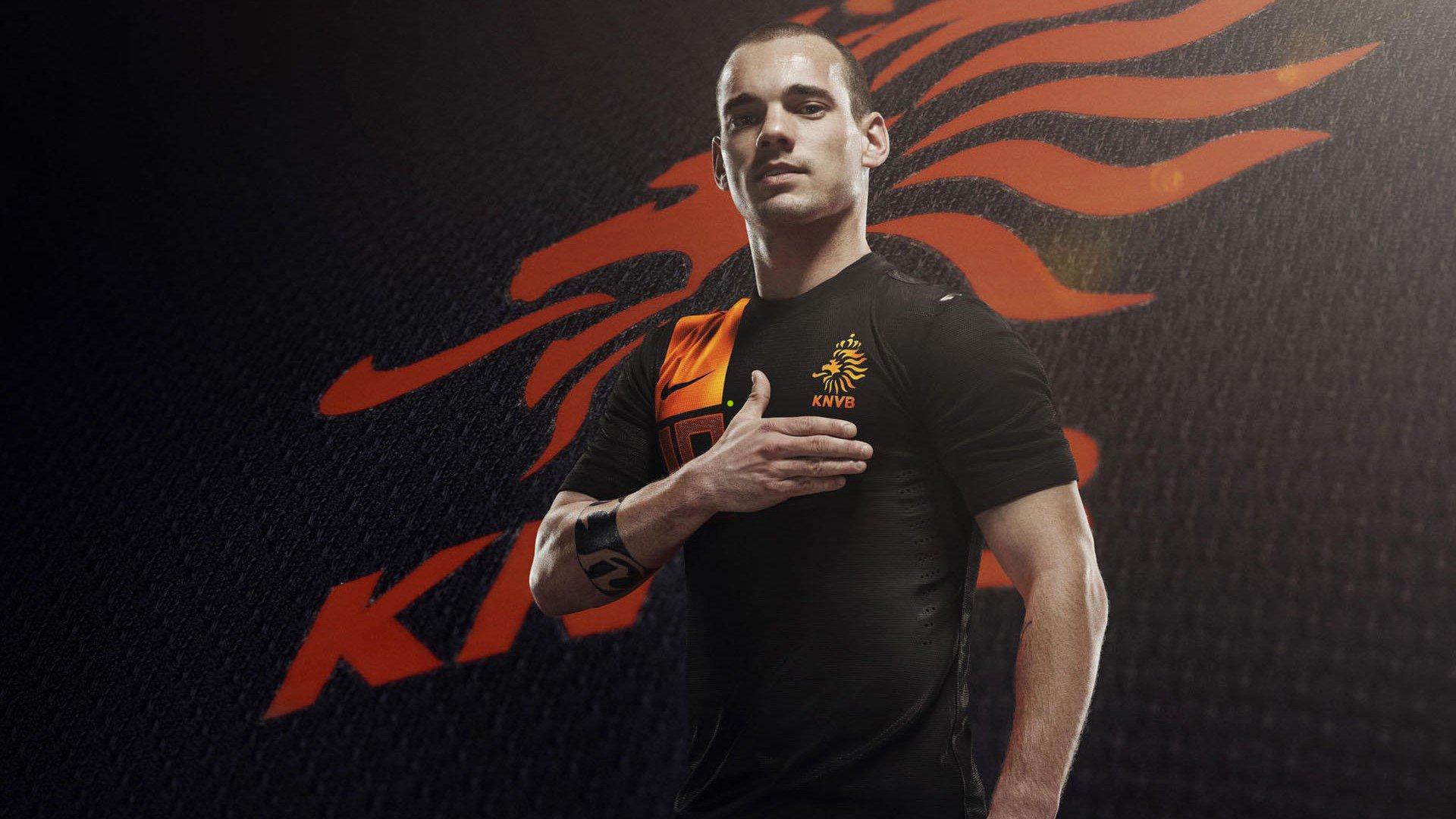 马尼科内点评足坛风云，索默守门如钟表精准，普利希奇威胁力压莱奥